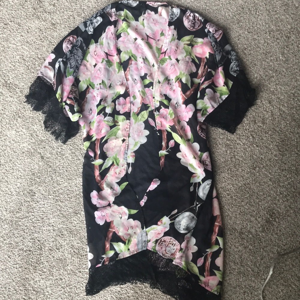 Small floral kimono